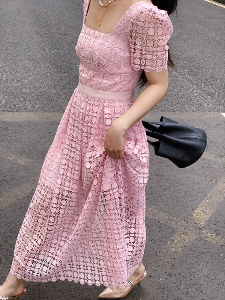 Robe dentelle bohème rose