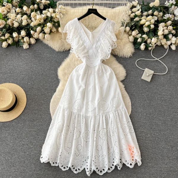 Petite robe blanche bohème